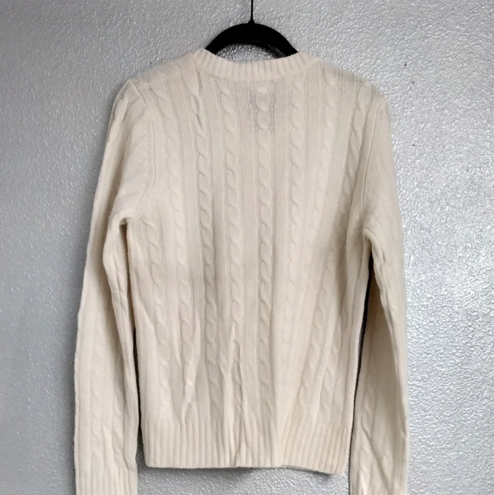 100% Cashmere Cable Knit Sweater Size L 12 -14